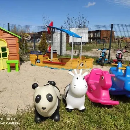 Dzika Plaza 度假居 *